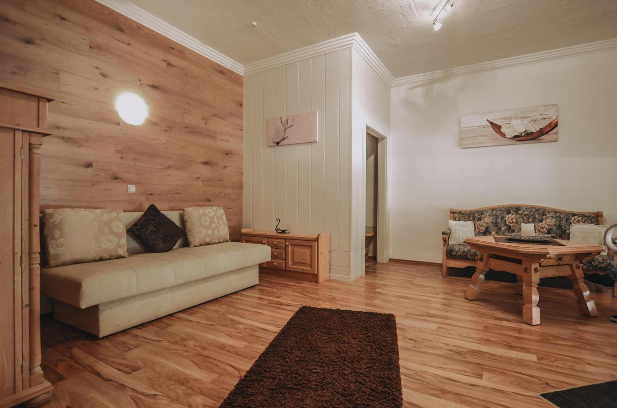 Landhaus Andrea Saalbach Rom bilde